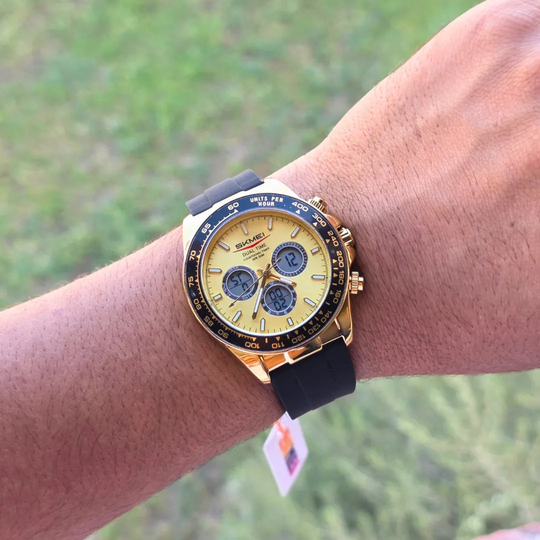 سكمي رابر دهبي في اسود 2505